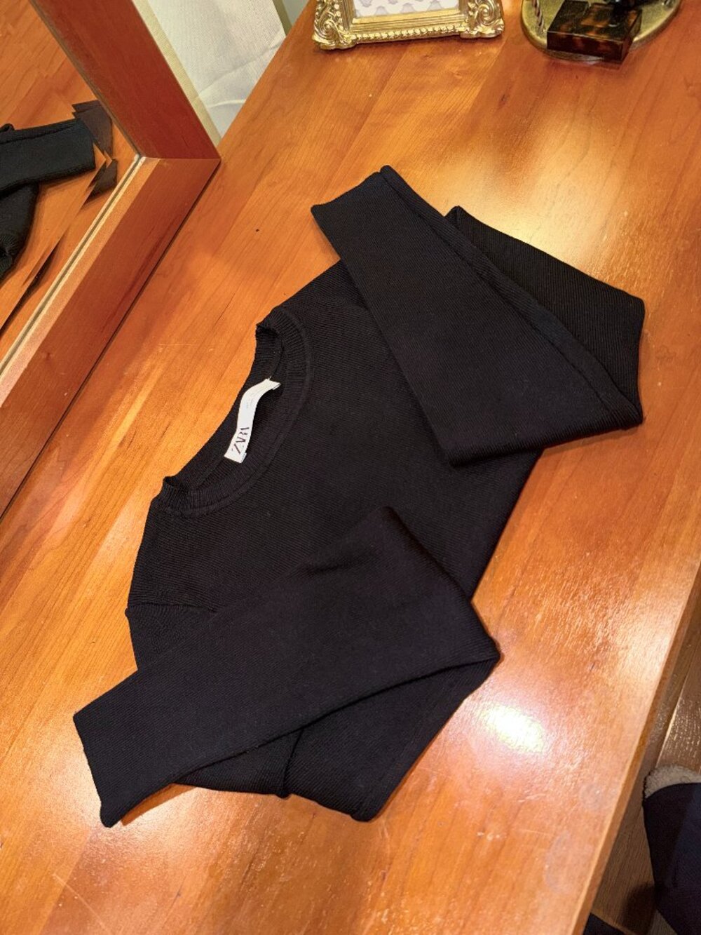 Zara Black Cropped Long Sleeve Stretch Knit Top S